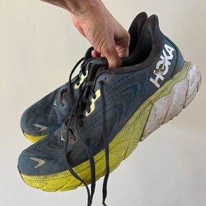 Hoka Men’s Arahi 6